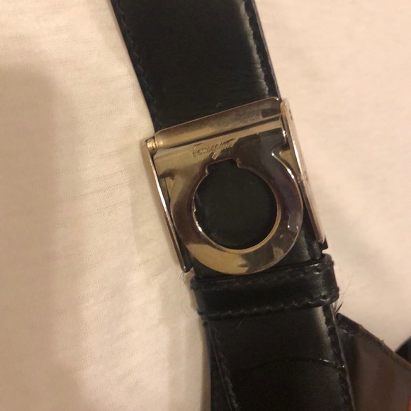 💯Authentic SALVATORE FERRAGAMO - Picture 4 of 8